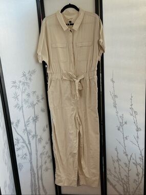 Universal Thread Neutral Beige Short-Sleeve Tie-Waist Utility Jumpsuit